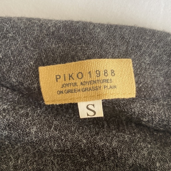 Asymmetrical Grey Dress - Picture 5 of 7